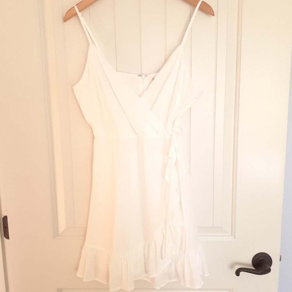 altar'd state Flara Sleeveless Faux Wrap Mini Dress White Size L